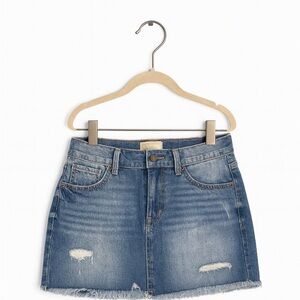 MUDD Size 11 Mudd Distressed FLX Stretch Jean Skirt With Frayed Bottom.